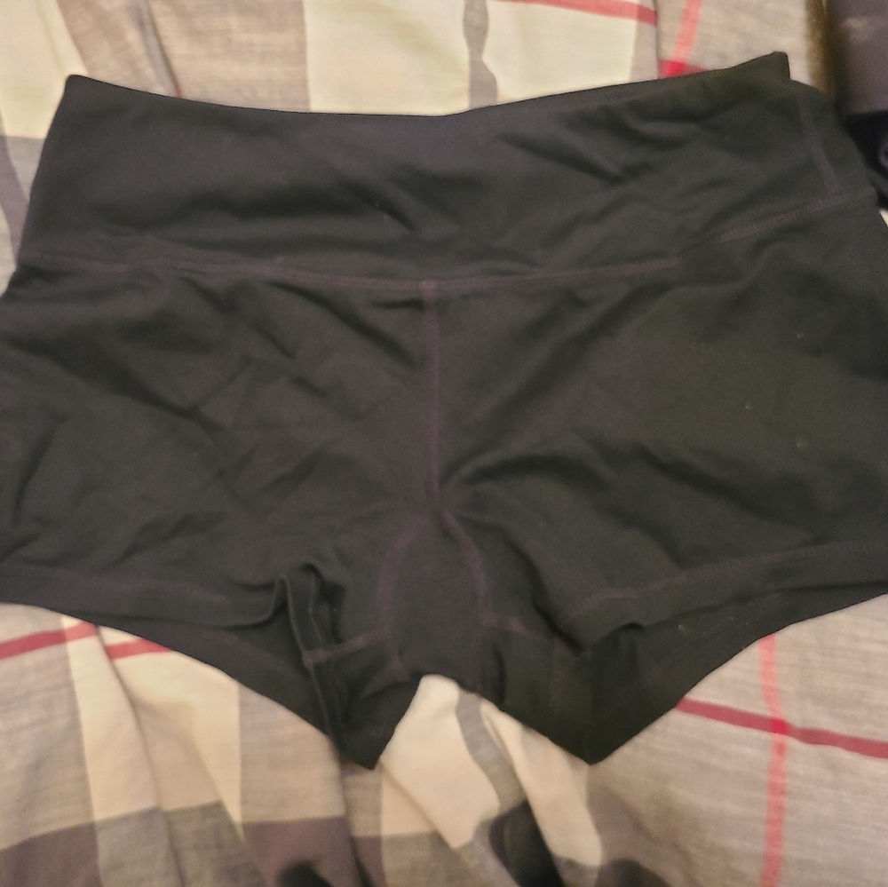 Savage barbell shorts